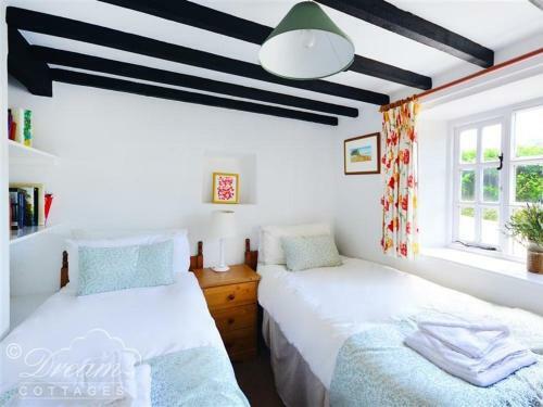 Little Berwick Cottage, Burton Bradstock