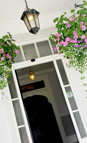 Anglesey Hotel