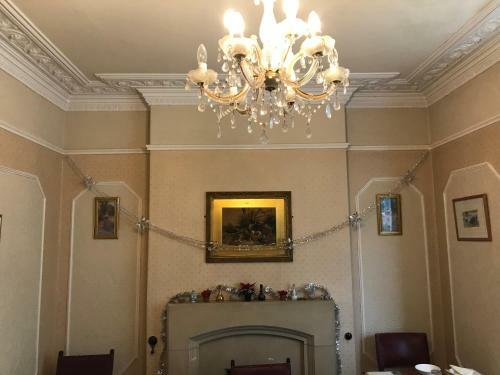 Bed & Breakfast Manor Lodge Guesthouse