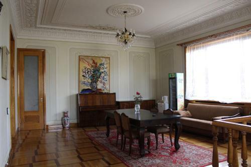 Hostal Retro House