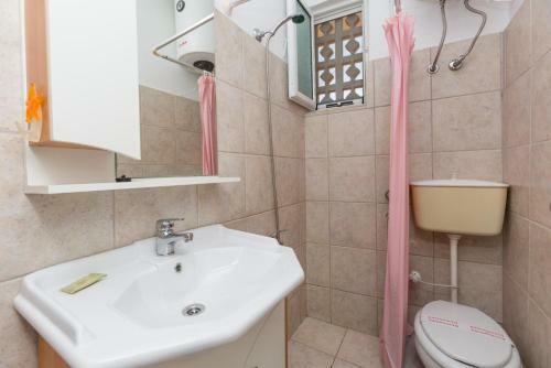 Anna Apartment