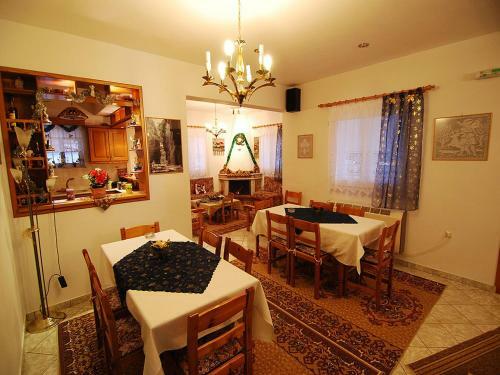 Hostal To Oneiro
