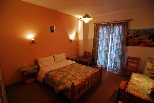 Hostal To Oneiro