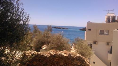 Hotel John Akroyiali
