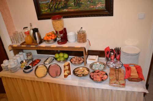 Hostal Anixis Hotel