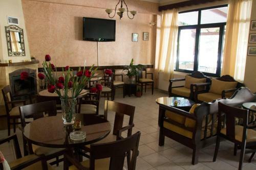 Hostal Anixis Hotel
