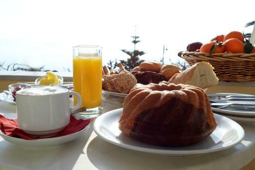 Hostal Evoikos Beach & Resort