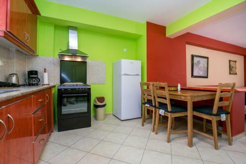 Grande Apartments