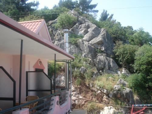 Hostal Apolis Hotel