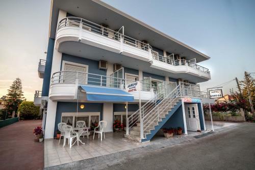 Dionisos Hotel