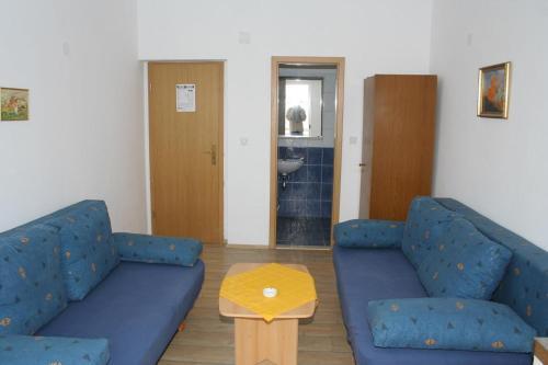 Apartments By The Sea Igrane, Makarska - 2680