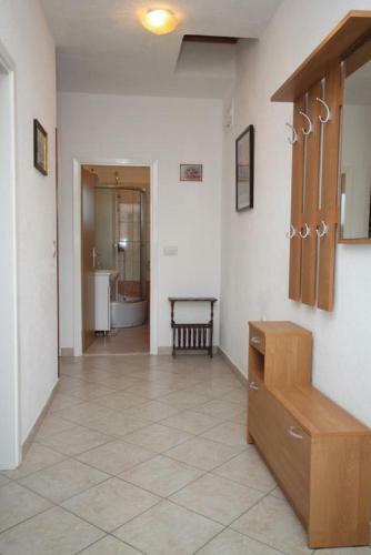 Apartments By The Sea Necujam, Solta - 8647
