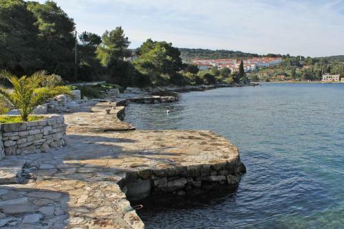 Apartments By The Sea Necujam, Solta - 8647