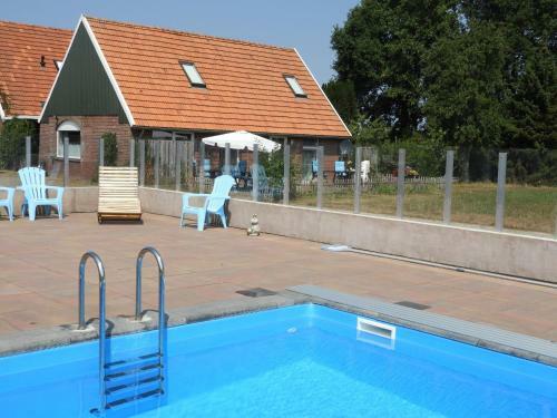 Spacious Holiday Home With Swimming Pool In Rekken