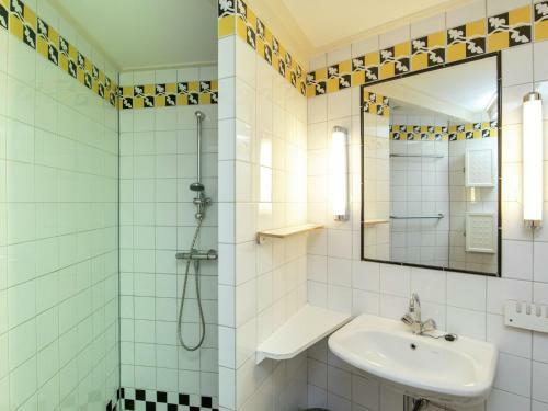 Luxurious Holiday Home In Ouddorp Near Beach