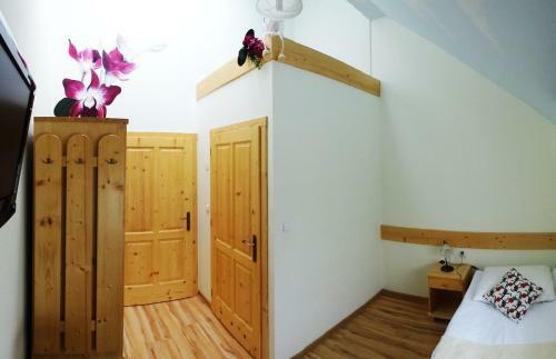 Hostal Pensjonat Tajemniczy Ogr�d