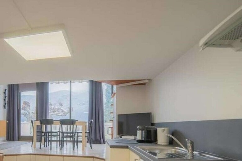 Ponton Private Apartment Near Lake