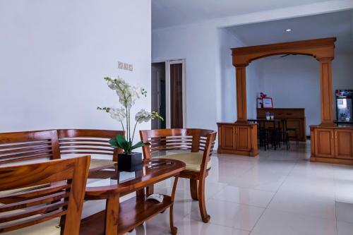 Hotel Reddoorz @ Jatiwaringin