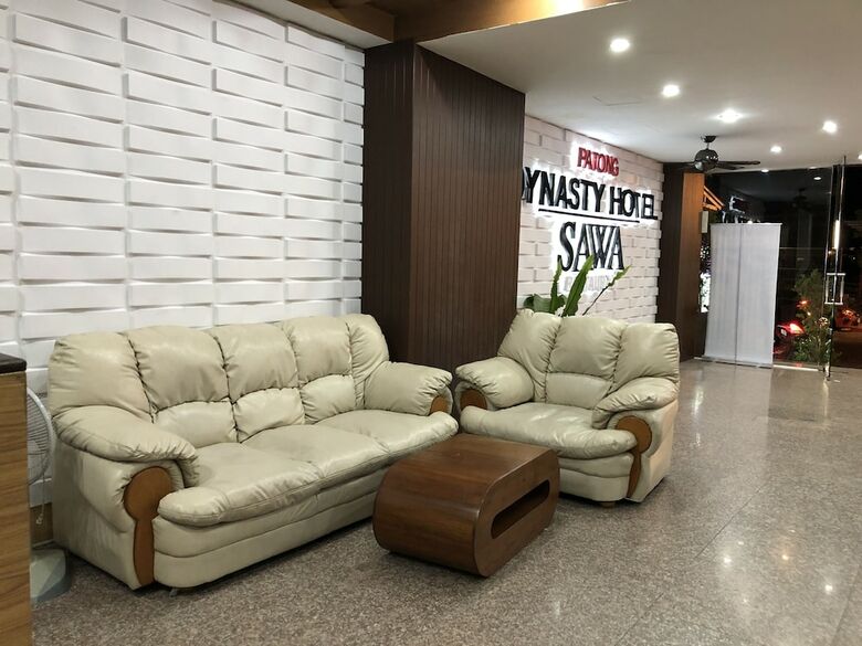 Oyo 861 Patong Dynasty Hotel