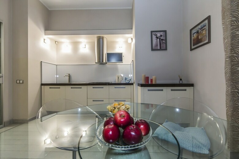 Gorgeous Cozy Apartment At Horodetskogo