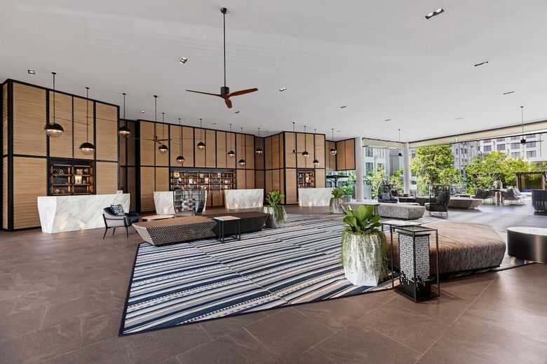 Hotel Four Points By Sheraton Phuket Patong Beach Resort