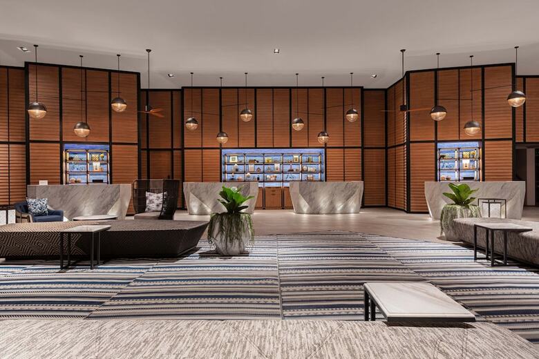 Hotel Four Points By Sheraton Phuket Patong Beach Resort