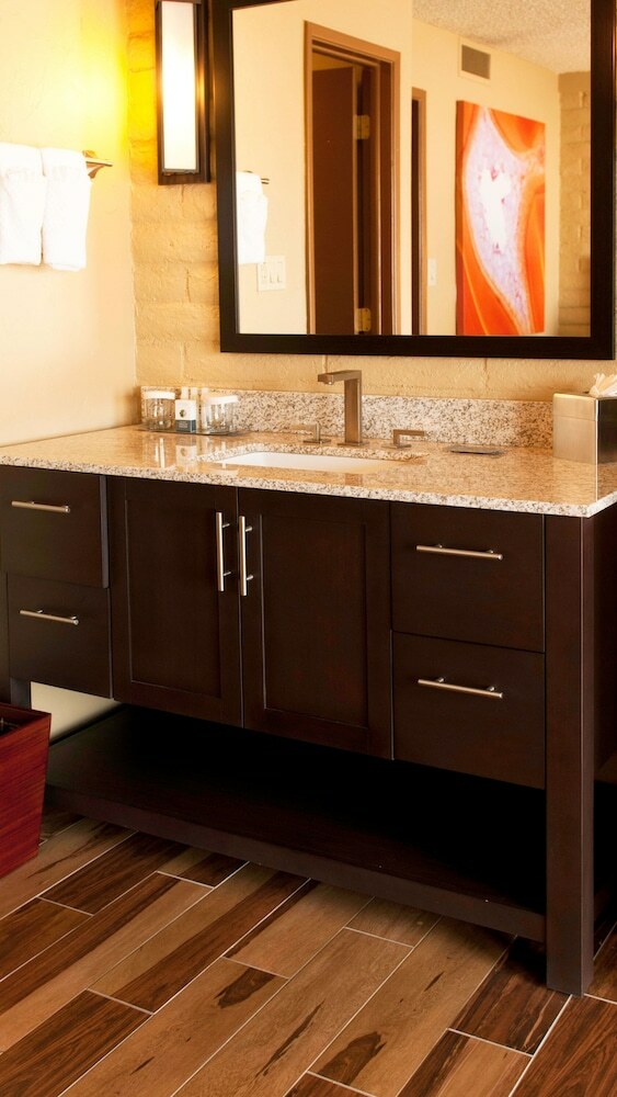 Hotel Doubletree Suites By Hilton Tucson - Williams Center
