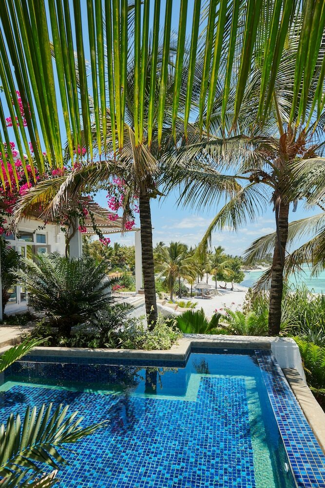 Hotel The Aiyana Resort & Spa