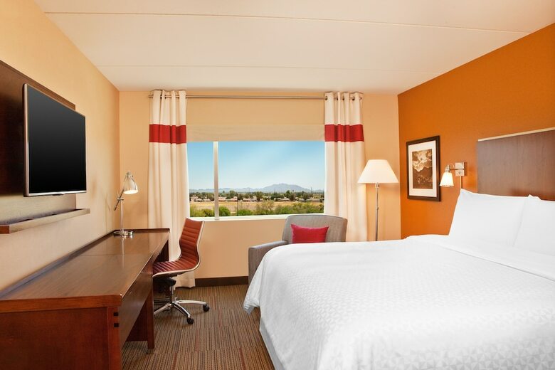 Hotel Four Points By Sheraton At Phoenix Mesa Gateway Airport