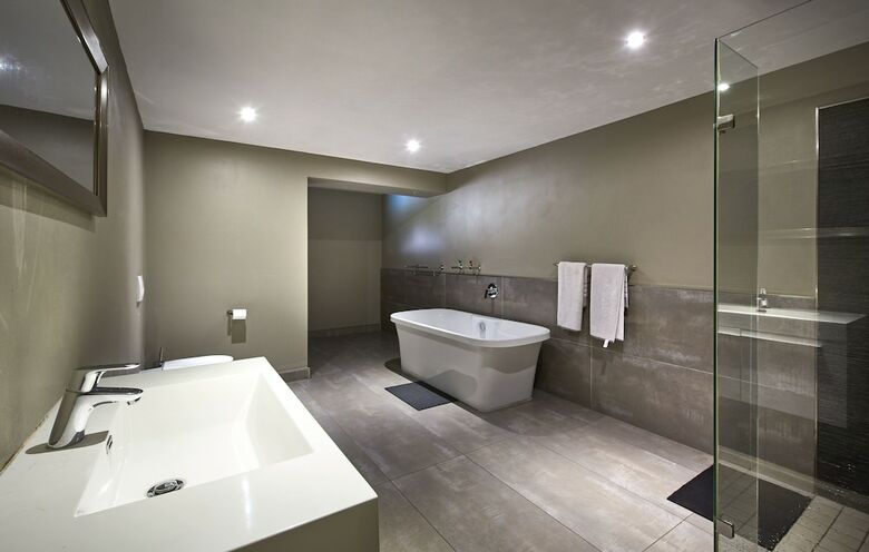 Dynasty Forest Sandown Hotel & Conference Centre