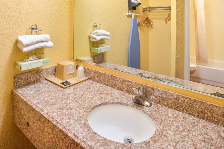 Motel Americas Best Value Inn Buda Austin S