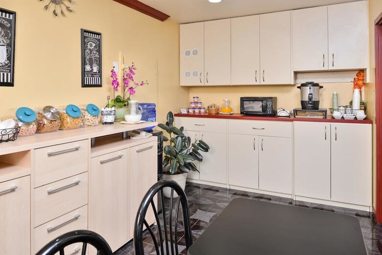 Motel Americas Best Value Inn Buda Austin S
