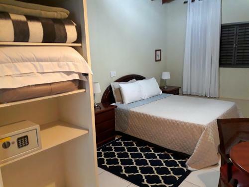 Hostal Hotel Pousada Oasis Park