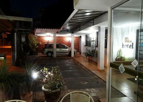 Hostal Hotel Pousada Oasis Park