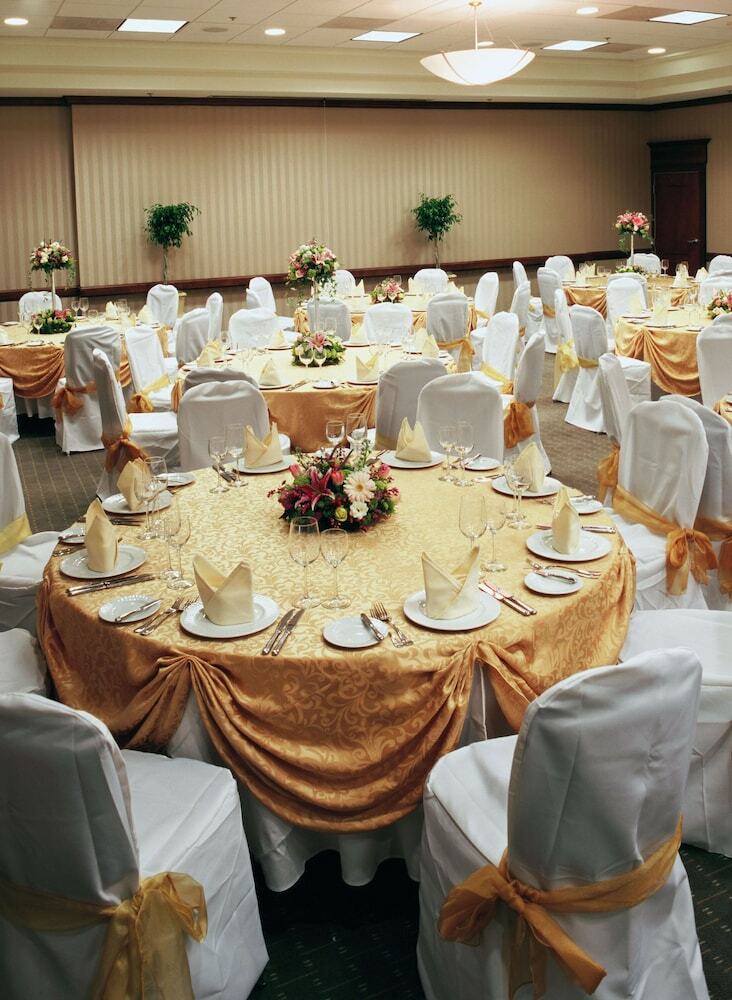 Hotel Embassy Suites Dulles - North/loudoun