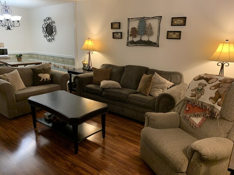 Hotel Oak Square Condominiums