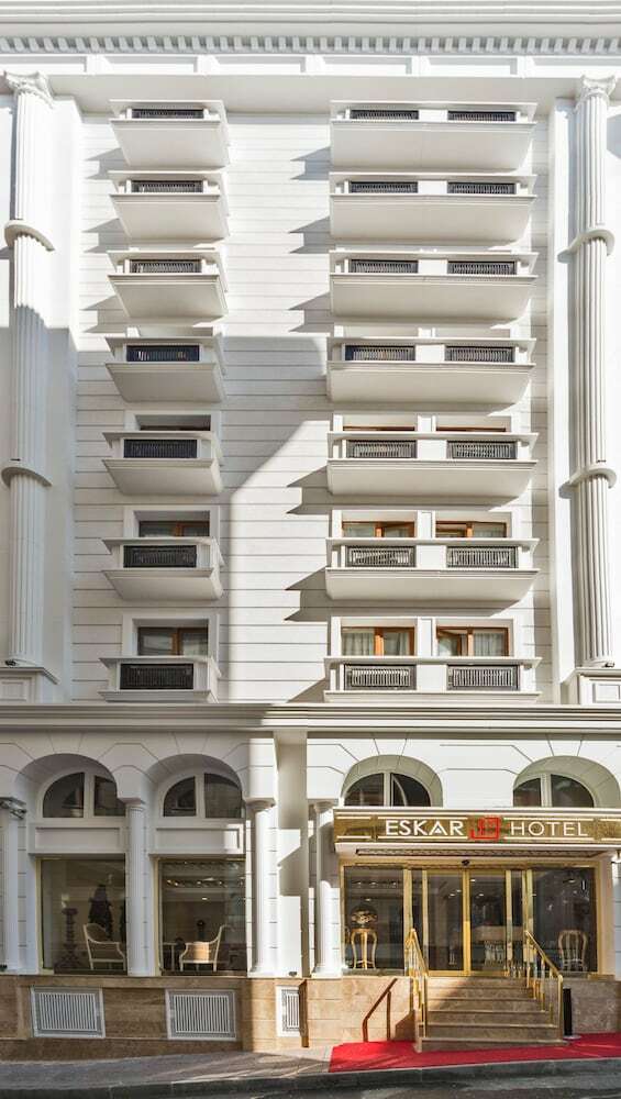 Eskar Hotel