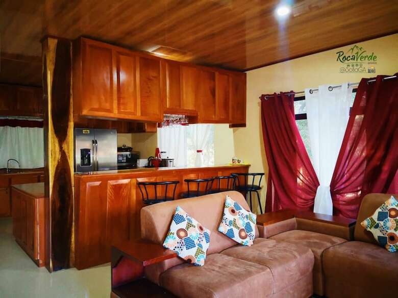 Hostal Hotel Roca Verde