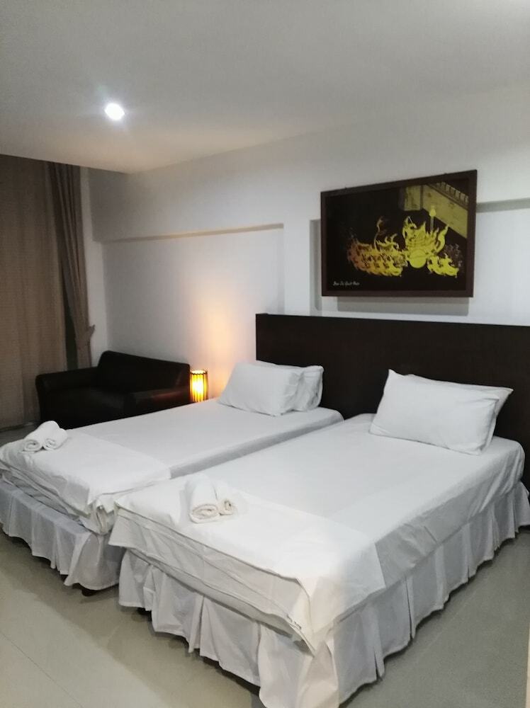 Hotel Baan Oui Phuket Guest House