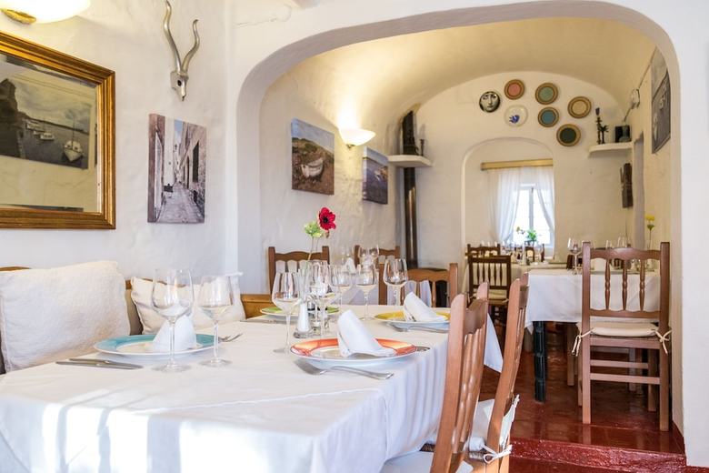 Hostal S'engolidor Restaurant I Fonda