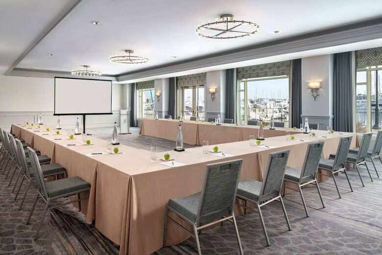Hotel The Ritz-carlton, Marina Del Rey
