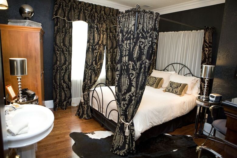 Hotel The Belvedere Inn & Restaurant