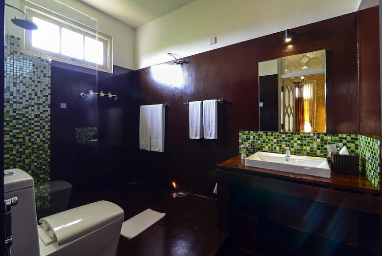 Hotel Deco On 44