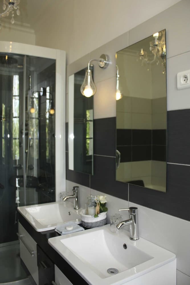 Hotel Le Ch�teau D'omi�court