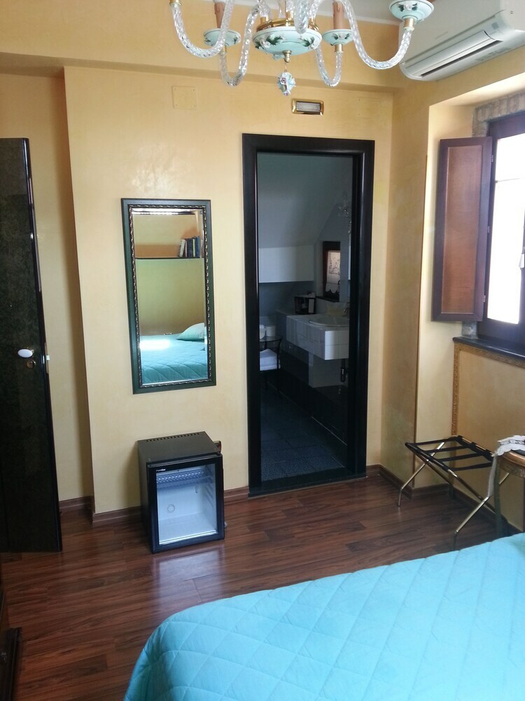 B&B Vescovo Pitirro E Residenza Crocetta