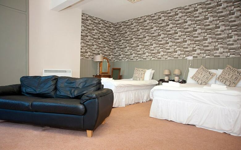 Smiths Court Hotel