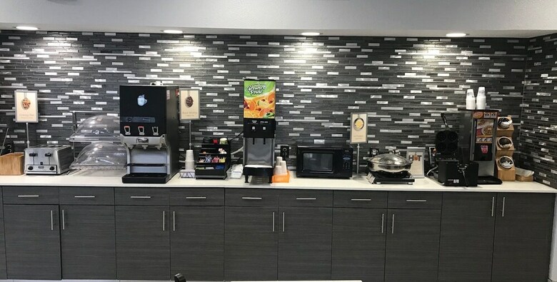 Hotel Wingate By Wyndham Liverpool/syracuse