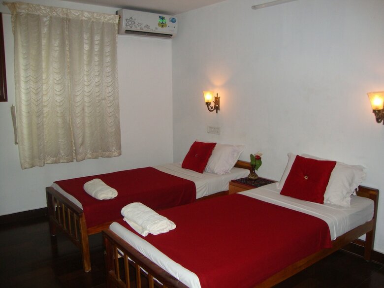 Bed & Breakfast Lazar Residency Homestay