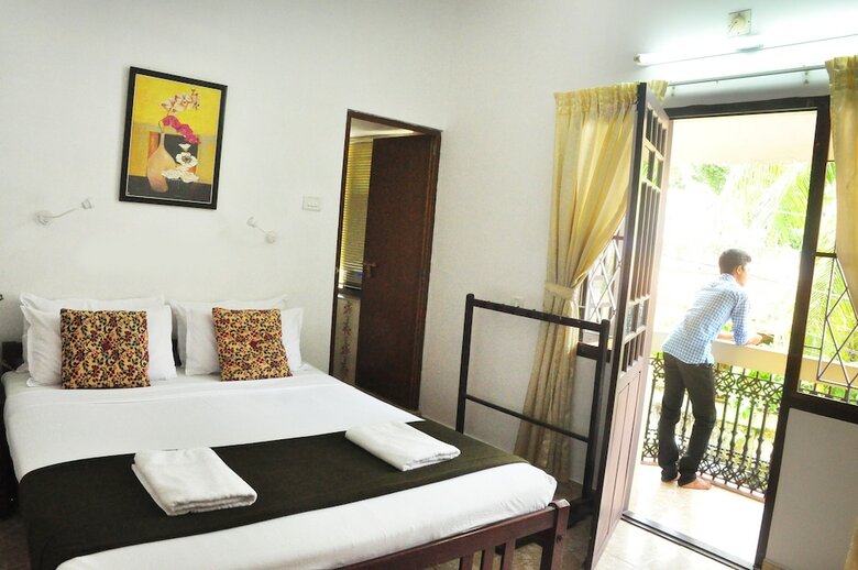 Bed & Breakfast Lazar Residency Homestay
