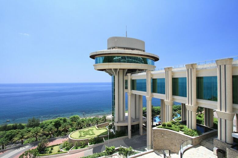 Hotel H Resort